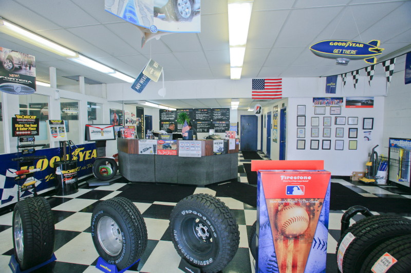 MNM Locations uploads 772 Auto Mechanic & Tire & Wheels Showroom
